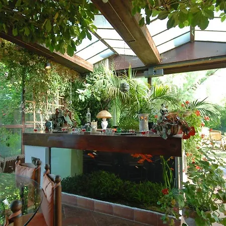 Villa Margaret 8&2, Emma Villas
